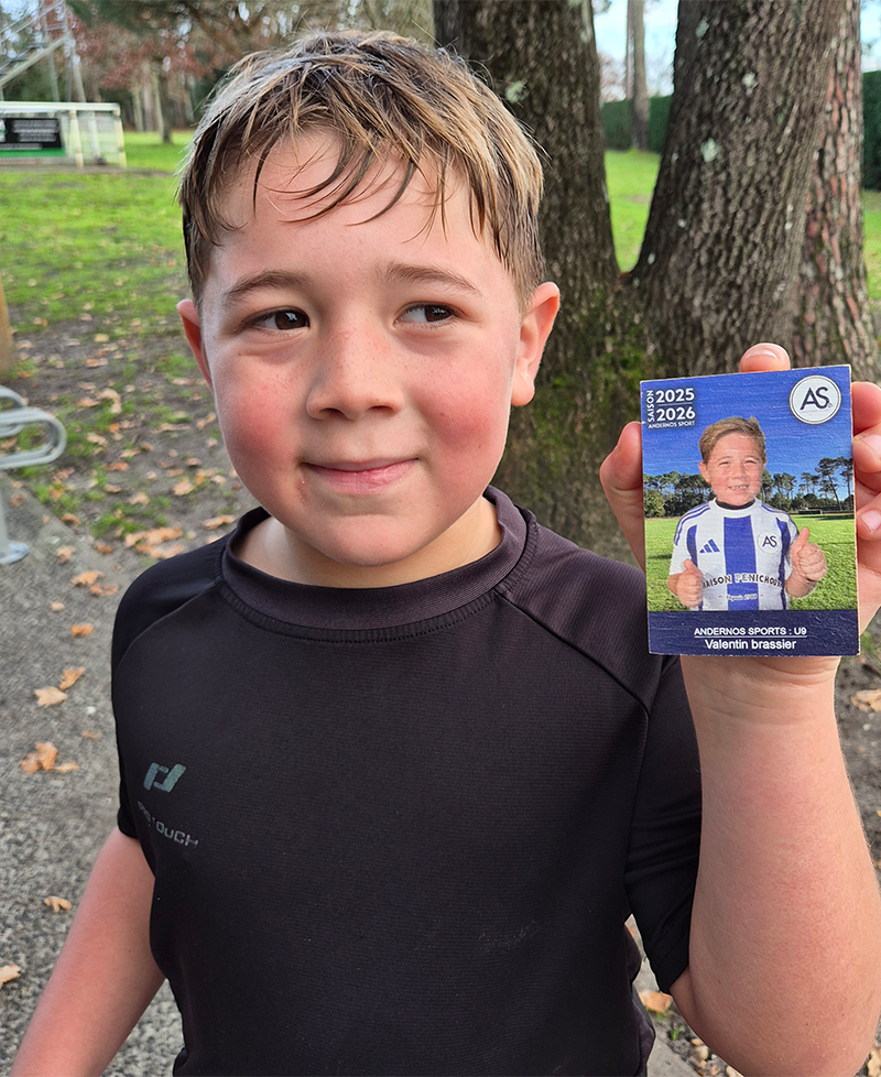 magnet-bois-personnalise-7.webp - photo portrait joueur a gironde